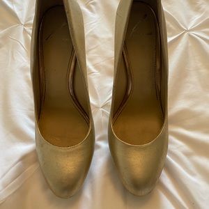 Brian Atwood gold pump heels